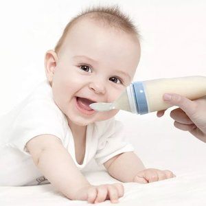 Silicon Baby Feeder Bottle, Food Feeder with Spoon squeezing Bottle Set (5Piece)